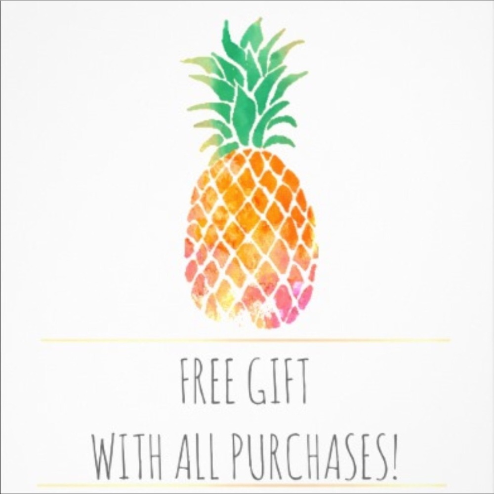 FREE gift 🎁 with purchase